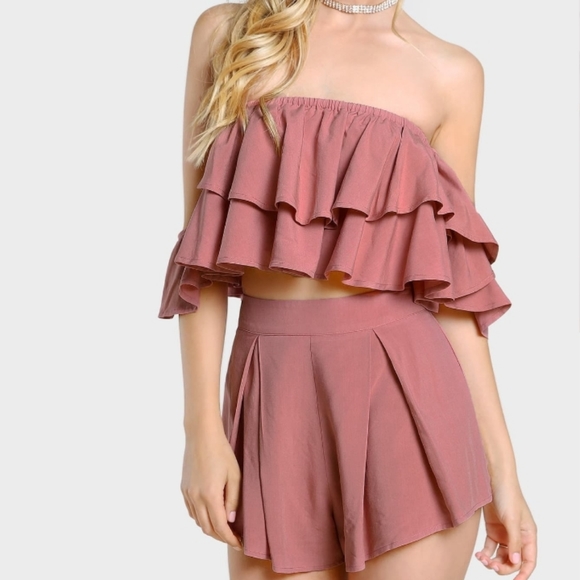 NEW 2pc Layered Crop top & Shorts set - Picture 3 of 5